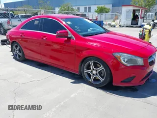2014 Mercedes-Benz CLA 250 z VIN WDDSJ4EBXEN050072, wystawiony jako IAAI lot #42261360 z przebiegiem 92 555 mil mil oraz . Historia ofert i sprzedaży dostępna na DreamBid. Obrazek 1.