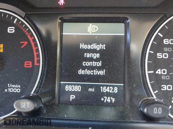 2015 Audi Q5 Premium Plus with VIN WA1LFAFP5FA121481, listed as a IAAI auction lot 41823011 with 69,380 mi miles. Bid and sale history available at carsss.com. Image 16.