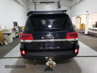 2017 Toyota Land Cruiser z VIN JTMCY7AJ0H4052142, wystawiony jako Copart lot #47658165 z przebiegiem 185 313 mil mil oraz Czysty tytuł • Clean title. Historia ofert i sprzedaży dostępna na DreamBid. Obrazek 6.