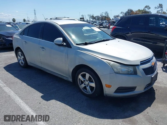 2014 Chevrolet Cruze 1LT with VIN 1G1PC5SB0E7158038, listed as a IAAI auction lot 41946995 with 164,578 mi miles and . Bid and sale history available at DreamBid. Image 1.