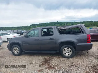 2010 Chevrolet Suburban LS with VIN 1GNUCHE07AR213838, listed as a IAAI auction lot 42523274 with 251,109 mi miles and . Bid and sale history available at DreamBid. Image 14.