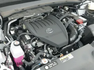 2024 Toyota Highlander XLE with VIN 5TDAAAB50RS068275, listed as a IAAI auction lot 42437588 with 5,878 mi miles and . Bid and sale history available at DreamBid. Image 19.