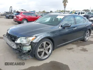 2007 Lexus LS 460 L с VIN JTHGL46F075002562, выставлен на аукционе IAAI как лот 42110316 с пробегом Не указан миль и . История ставок и продаж доступна на DreamBid. Изображение 19.