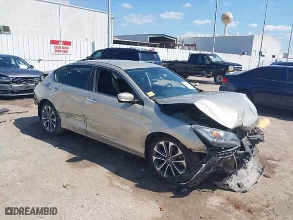 2015 Honda Accord Sedan Sport with VIN 1HGCR2F52FA215532, listed as a IAAI auction lot 40463149 with 160,393 mi miles. Bid and sale history available at carsss.com. Image 1.