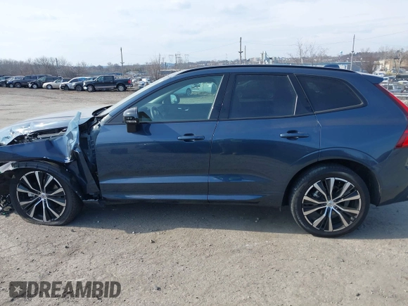 2023 Volvo XC60 Plus Dark Theme with VIN YV4L12RWXP1338603, listed as a IAAI auction lot 41675780 with 1 mi miles. Bid and sale history available at carsss.com. Image 14.