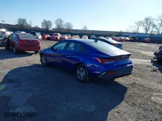 2025 Hyundai Elantra SE with VIN KMHLL4DG5SU857716, listed as a IAAI auction lot 41894088 with 5,189 mi miles. Bid and sale history available at carsss.com. Image 3.