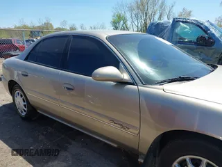 2001 Buick Century Custom with VIN 2G4WS52J611261772, listed as a IAAI auction lot 42143083 with Not Provided miles and . Bid and sale history available at carsss.com. Image 13.