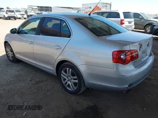 2007 Volkswagen Jetta Wolfsburg Edition with VIN 3VWEF71K67M141186, listed as a IAAI auction lot 42481574 with 199,744 mi miles and . Bid and sale history available at DreamBid. Image 3.