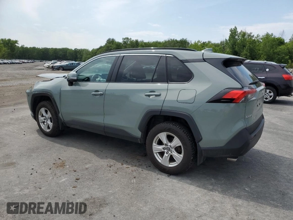 2020 Toyota RAV4 XLE with VIN 2T3P1RFV0LW130251, listed as a Copart auction lot 60625775 with 82,985 mi miles and Salvage title. Bid and sale history available at DreamBid. Image 2.