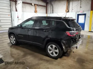 2022 Jeep Compass Latitude with VIN 3C4NJDBB0NT122375, listed as a Copart auction lot 46575035 with 18,765 mi miles and Salvage Title. Bid and sale history available at DreamBid. Image 2.