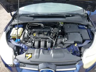 2012 Ford Focus SEL with VIN 1FAHP3H20CL135266, listed as a IAAI auction lot 42169559 with 196,104 mi miles. Bid and sale history available at carsss.com. Image 10.