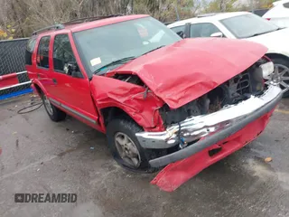 2000 Chevrolet Blazer LT с VIN 1GNDT13W8Y2331382, выставлен на аукционе IAAI как лот 40840945 с пробегом 153 308 миль миль и . История ставок и продаж доступна на DreamBid. Изображение 1.