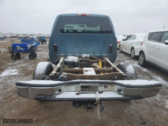 2006 Chevrolet Silverado 1500 LT2 with VIN 1GCEK19B66Z205871, listed as a Copart auction lot 43923565 with 0 mi miles and Salvage Title. Bid and sale history available at carsss.com. Image 6.