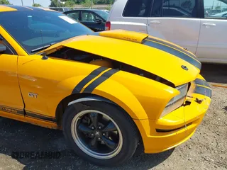 2007 Ford Mustang GT Deluxe with VIN 1ZVFT82H375255531, listed as a IAAI auction lot 42159077 with 158,223 mi miles. Bid and sale history available at carsss.com. Image 19.