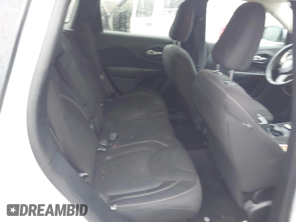 2016 Jeep Cherokee Latitude with VIN 1C4PJMCB3GW193834, listed as a IAAI auction lot 41675853 with 149,296 mi miles. Bid and sale history available at carsss.com. Image 8.