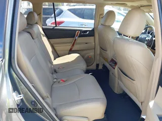 2013 Toyota Highlander Limited z VIN 5TDYK3EH6DS108655, wystawiony jako IAAI lot #42161375 z przebiegiem 138 670 mil mil oraz . Historia ofert i sprzedaży dostępna na DreamBid. Obrazek 8.