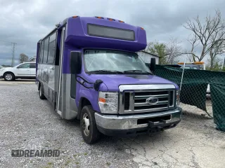2019 Ford Econoline Cargo with VIN 1FDFE4FS3KDC32108, listed as a Copart auction lot 52462425 with 212,441 mi miles and Clean Title. Bid and sale history available at DreamBid. Image 1.