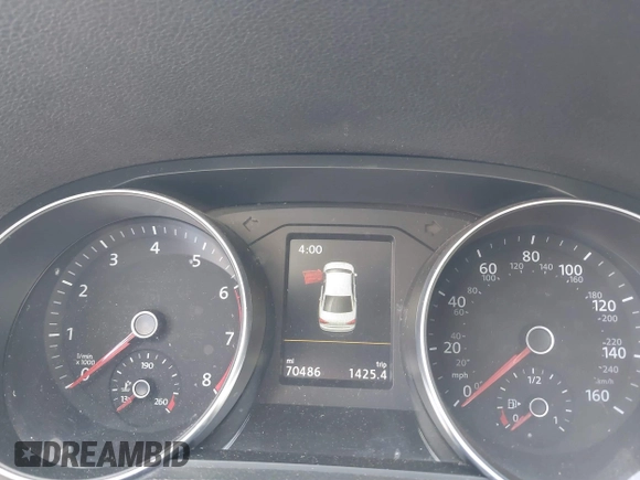 2019 Volkswagen Passat SE R-Line z VIN 1VWMA7A31KC000846, wystawiony jako IAAI lot #41840659 z przebiegiem 70 486 mil mil oraz . Historia ofert i sprzedaży dostępna na DreamBid. Obrazek 7.