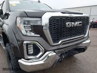 2019 GMC Sierra 1500 SLT with VIN 1GTU9DEL4KZ150449, listed as a IAAI auction lot 41187545 with 94,598 mi miles. Bid and sale history available at carsss.com. Image 6.