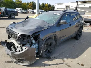 2020 Jeep Cherokee Altitude with VIN 1C4PJMLB3LD560205, listed as a Copart auction lot 77324144 with 53,665 mi miles and Salvage Title. Bid and sale history available at carsss.com. Image 1.
