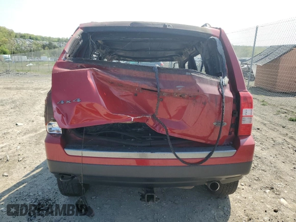 2017 Jeep Patriot Sport SE z VIN 1C4NJRBBXHD155603, wystawiony jako Copart lot #55185395 z przebiegiem Nie podano mil oraz Szkoda całkowita • Salvage title. Historia ofert i sprzedaży dostępna na DreamBid. Obrazek 6.