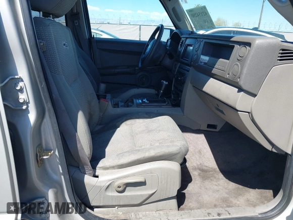2006 Jeep Commander with VIN 1J8HG48K66C366508, listed as a IAAI auction lot 42154288 with 204,361 mi miles and . Bid and sale history available at DreamBid. Image 5.