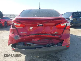 2012 Ford Focus SE с VIN 1FAHP3F25CL428812, выставлен на аукционе IAAI как лот 41850753 с пробегом 146 922 миль миль и . История ставок и продаж доступна на DreamBid. Изображение 16.