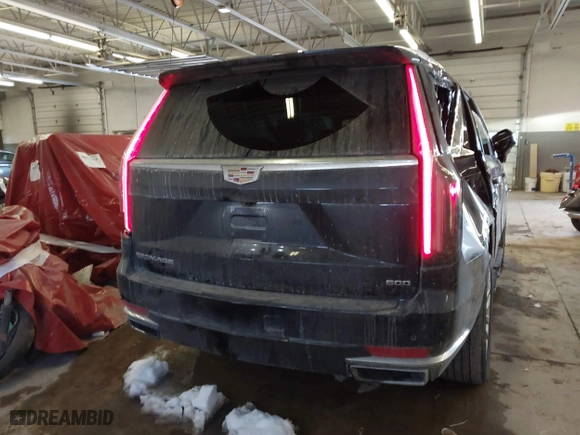 2022 Cadillac Escalade Luxury with VIN 1GYS4AKL7NR103682, listed as a IAAI auction lot 41325984 with 38,705 mi miles. Bid and sale history available at carsss.com. Image 17.