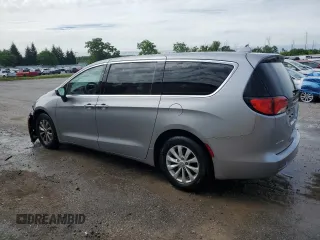 2017 Chrysler Pacifica Touring with VIN 2C4RC1DG7HR519429, listed as a Copart auction lot 60887595 with 109,311 mi miles and Salvage title. Bid and sale history available at DreamBid. Image 2.