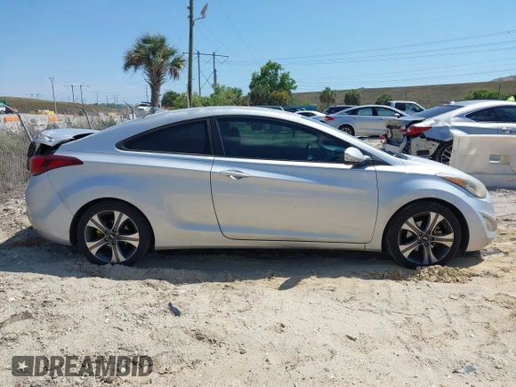 2014 Hyundai Elantra z VIN KMHDH6AH1EU025261, wystawiony jako IAAI lot #42021543 z przebiegiem 147 812 mil mil oraz . Historia ofert i sprzedaży dostępna na DreamBid. Obrazek 14.