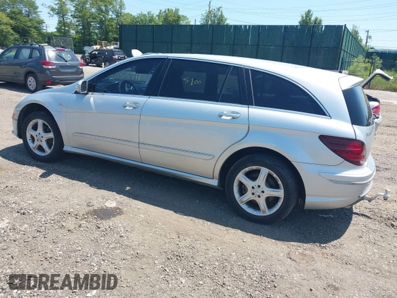 2009 Mercedes-Benz R 3.0L with VIN 4JGCB25E69A095867, listed as a IAAI auction lot 42422686 with Not provided miles and . Bid and sale history available at DreamBid. Image 3.