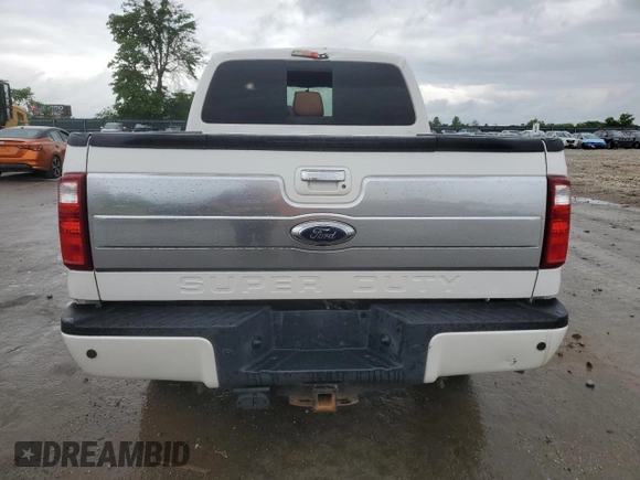 2014 Ford F-350 XLT with VIN 1FT8W3BT4EEA91035, listed as a Copart auction lot 55410825 with 325,977 mi miles and Salvage title. Bid and sale history available at DreamBid. Image 6.