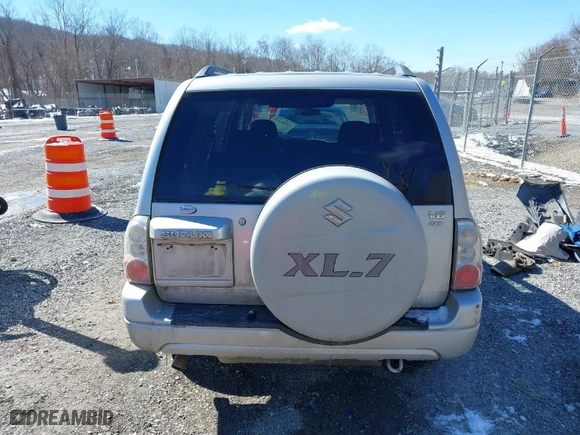 2006 Suzuki XL-7 Touring with VIN JS3TX92V964100008, listed as a IAAI auction lot 41630315 with 234,706 mi miles. Bid and sale history available at carsss.com. Image 16.