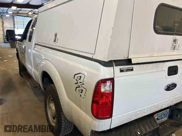 2015 Ford F-250 XLT with VIN 1FT7X2B60FEA48326, listed as a IAAI auction lot 42246615 with 247,457 mi miles and . Bid and sale history available at DreamBid. Image 18.