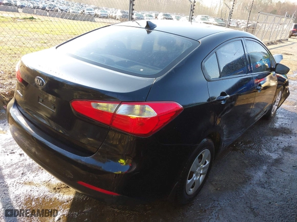 2016 Kia Forte LX with VIN KNAFK4A61G5612006, listed as a IAAI auction lot 41772530 with 86,647 mi miles. Bid and sale history available at carsss.com. Image 4.
