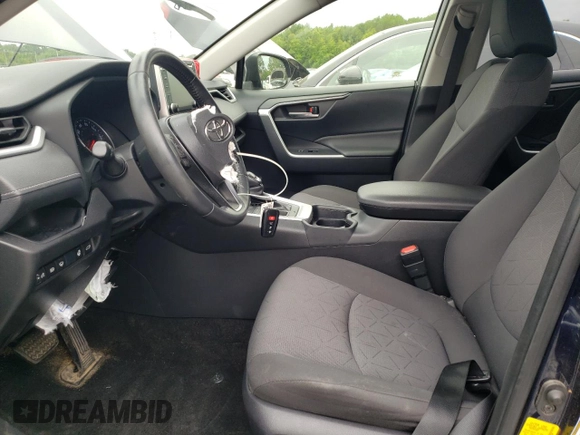 2019 Toyota RAV4 XLE with VIN JTMP1RFV4KD037700, listed as a Copart auction lot 60989525 with 110,577 mi miles and Salvage title. Bid and sale history available at DreamBid. Image 7.
