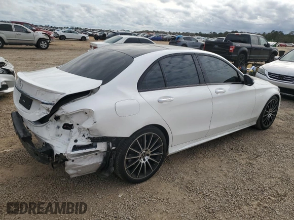 2018 Mercedes-Benz C 300 z VIN 55SWF4JB6JU260145, wystawiony jako Copart lot #48484165 z przebiegiem 44 144 mil mil oraz Szkoda całkowita • Salvage title. Historia ofert i sprzedaży dostępna na DreamBid. Obrazek 3.