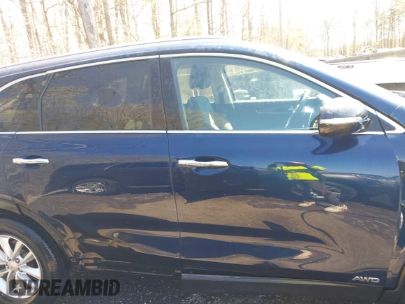 2016 Kia Sorento LX with VIN 5XYPGDA36GG009087, listed as a IAAI auction lot 41968021 with 150,658 mi miles. Bid and sale history available at carsss.com. Image 13.
