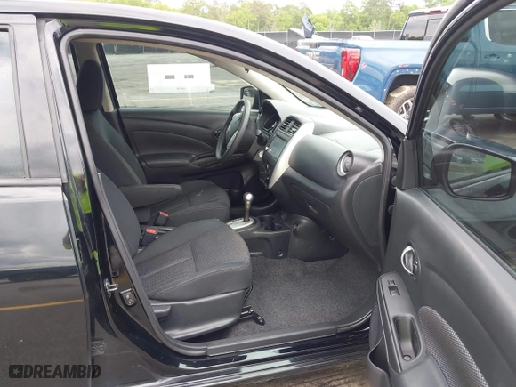 2019 Nissan Versa Sedan SV with VIN 3N1CN7AP6KL836259, listed as a IAAI auction lot 42106727 with 135,385 mi miles. Bid and sale history available at carsss.com. Image 5.
