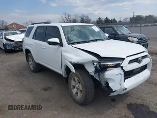 2022 Toyota 4Runner SR5 with VIN JTEMU5JR7N6028362, listed as a IAAI auction lot 41824868 with 68,496 mi miles and . Bid and sale history available at DreamBid. Image 1.