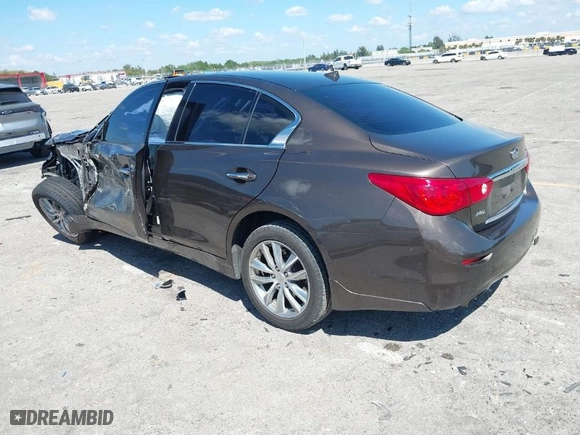 2015 Infiniti Q50 Premium with VIN JN1BV7AR4FM395093, listed as a IAAI auction lot 41907653 with 138,319 mi miles. Bid and sale history available at carsss.com. Image 3.