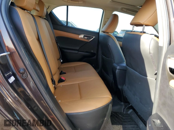 2014 Lexus CT 200h z VIN JTHKD5BH3E2189511, wystawiony jako Copart lot #56052265 z przebiegiem 67 065 mil mil oraz Szkody całkowita. Historia ofert i sprzedaży dostępna na DreamBid. Obrazek 10.