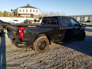 2021 Chevrolet Silverado 1500 Custom with VIN 1GCUYBEF7MZ425459, listed as a Copart auction lot 81338494 with 32,762 mi miles and Salvage Title. Bid and sale history available at carsss.com. Image 3.