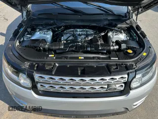 2017 Land Rover Range Rover Sport HSE with VIN SALWR2FV0HA680866, listed as a Copart auction lot 63821905 with 95,098 mi miles and Clean title. Bid and sale history available at DreamBid. Image 8.