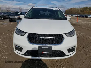 2022 Chrysler Pacifica Touring L z VIN 2C4RC3BG5NR127057, wystawiony jako Copart lot #77840724 z przebiegiem 36 914 mil mil oraz Szkody całkowita. Historia ofert i sprzedaży dostępna na DreamBid. Obrazek 5.
