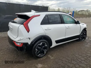 2024 Kia Niro Wind with VIN KNDCR3L17R5122752, listed as a Copart auction lot 54700365 with 11,446 mi miles and Clean Title. Bid and sale history available at DreamBid. Image 3.