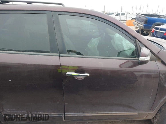 2011 Kia Sorento LX with VIN 5XYKT4A26BG179780, listed as a IAAI auction lot 41538591 with 130,003 mi miles. Bid and sale history available at carsss.com. Image 13.