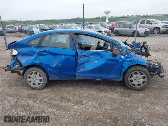 2011 Ford Fiesta S with VIN 3FADP4AJ0BM165922, listed as a IAAI auction lot 42174283 with Not provided miles and . Bid and sale history available at DreamBid. Image 14.