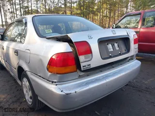 1996 Honda Civic LX "O" w/Air with VIN 2HGEJ6675TH506726, listed as a IAAI auction lot 41502910 with 250,045 mi miles. Bid and sale history available at carsss.com. Image 6.