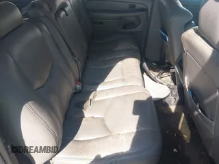2004 Chevrolet Suburban LT with VIN 1GNEC16Z74J201779, listed as a IAAI auction lot 41455901 with 1 mi miles. Bid and sale history available at carsss.com. Image 8.